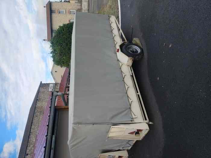 remorque porte voiture fermée basculan...