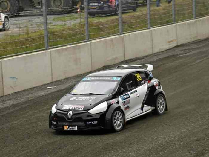Location Clio 4 F2000 1