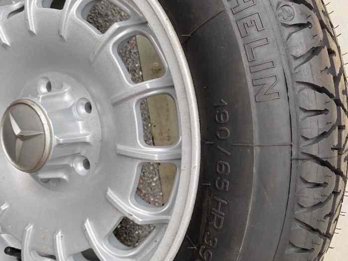 4 Jantes Merceddes Barock avec 4 pneus neufs Michelin TRX 1