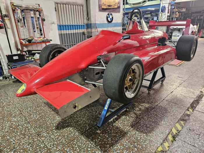Ralt RT30 F3. Restauré, historique FIA...