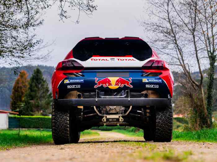 PEUGEOT 2008 DKR + 3