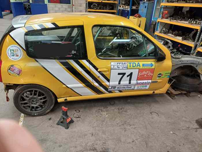 Clio 2 rs phase 1 accidentée arceau matter 2