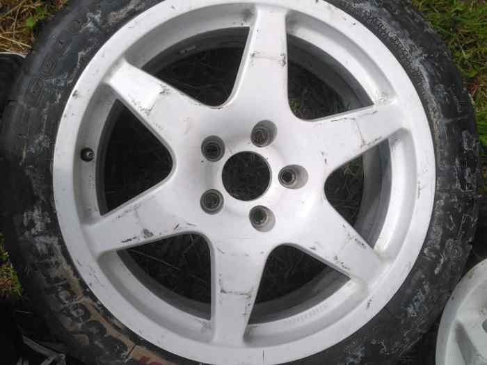 Vend jantes 17 pouces mitsubishi ou bmw 1