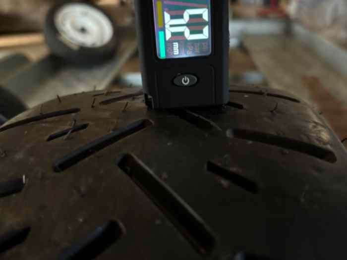 Vends 2 Pirelli RX5 1