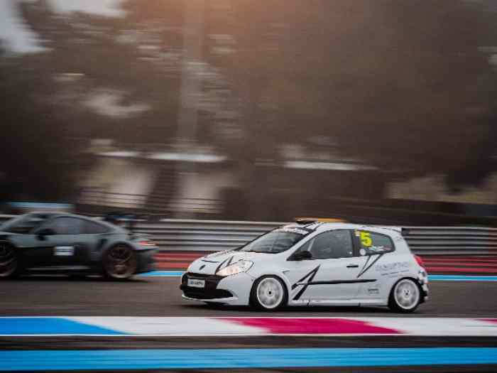 Clio cup x85