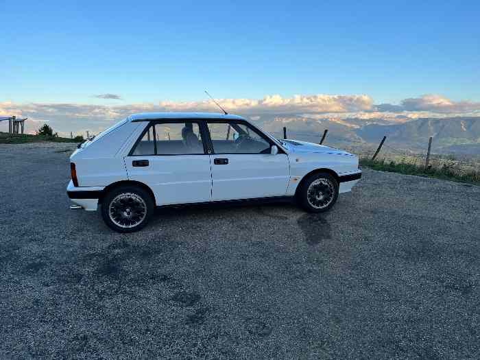 Lancia Delta 8 kat 2