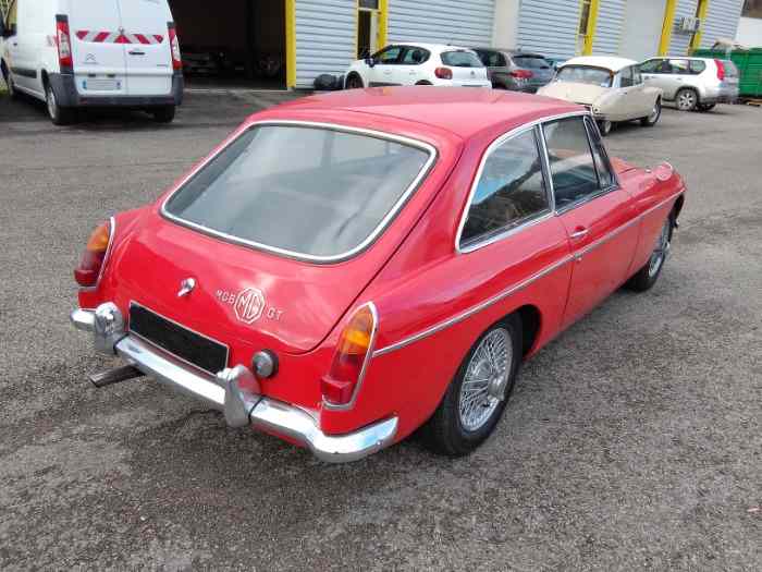 MG B GT 1.8 1