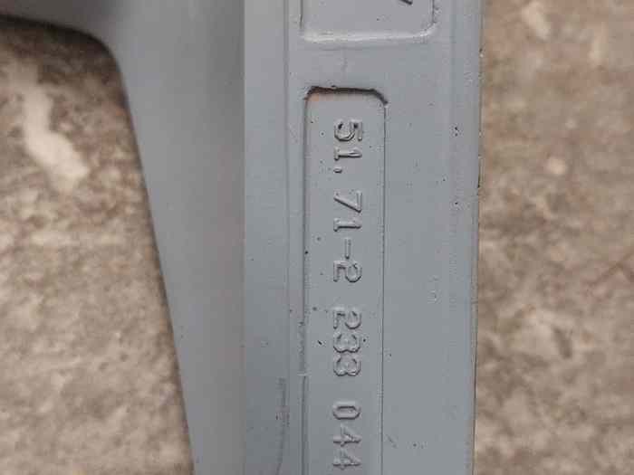 Aileron bmw m3 e30 evo3 original. 1