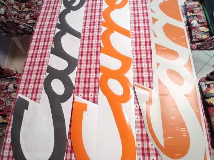 DECORATION PERSONNALISATION PORSCHE LOGO CARRERA 2