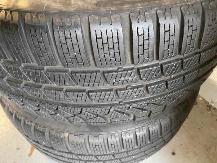 4 Jantes Porsche pour 911 avec 4 pneus neige PIRELLI P ZÉRO winter 2