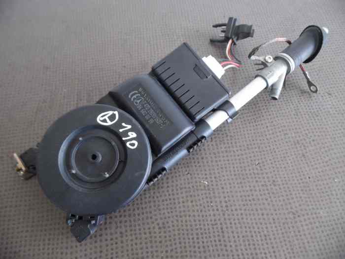 ANTENNE AUTOMATIQUE B66828099 MERCEDES W201 / W124 / R107 / W140 / R129 0