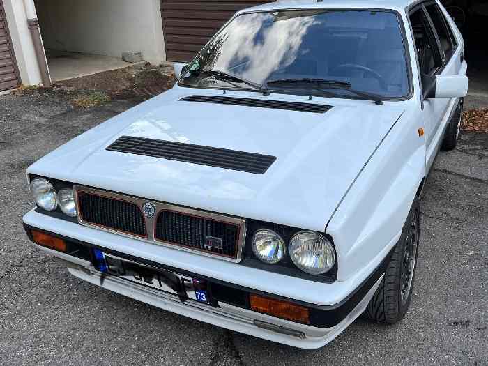 Lancia Delta 8 kat
