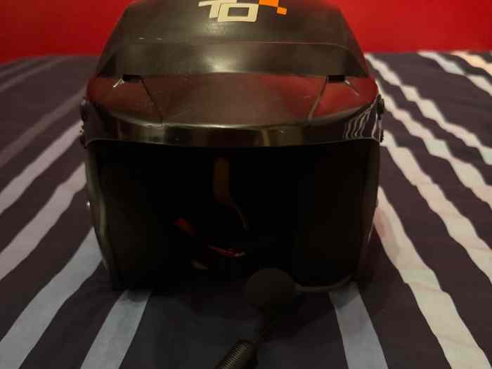 Casque turn one