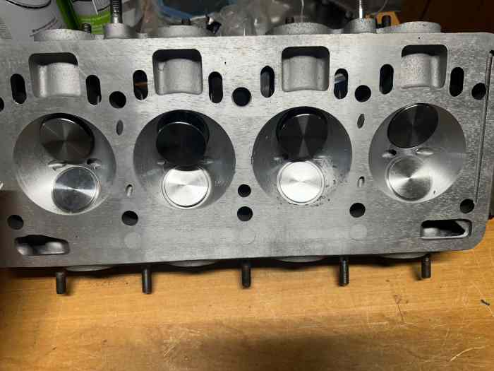 Culasse R8 Gordini R 1135
