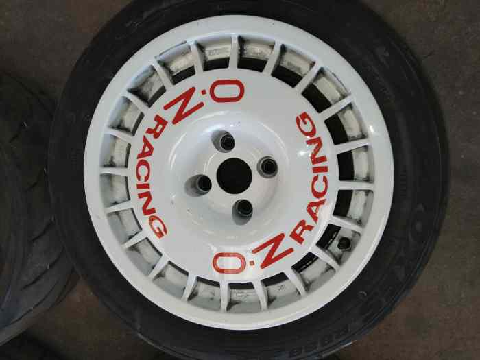 Roue OZ RACING 8X16 SIERRA COSWORTH
