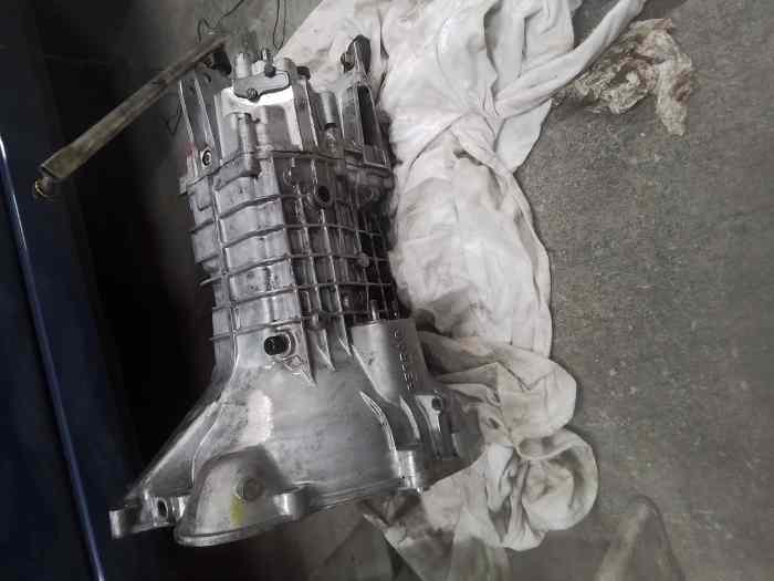 Boite 5 vitesses getrag BMW moteur M10 2002 / E21 / E30 2