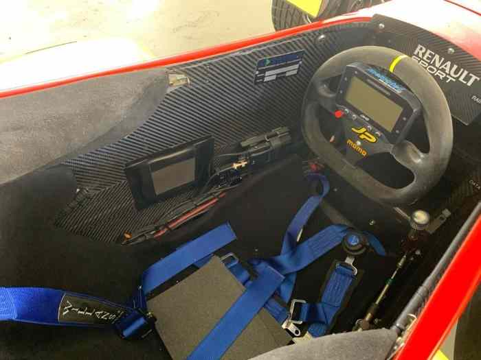 Formula Renault 2000cc Tatuus 2009 plus spare parts 2