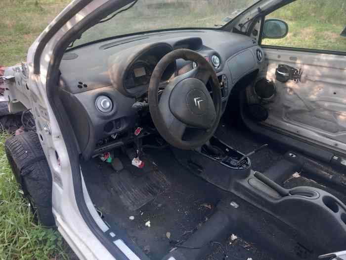 Caisse citroen c2 1