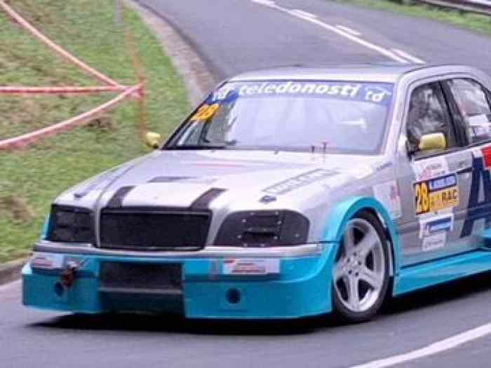 Mercedes AMG 1992 W202 V6 390cv
