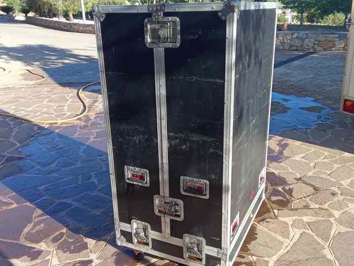Cassa trasporto attrezzatura racing