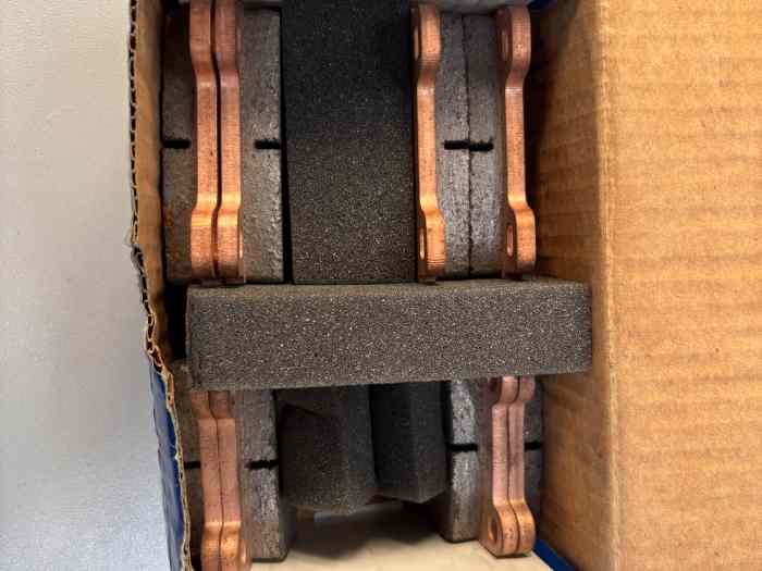 Plaquettes de frein 4003 / 4004 RC6 1