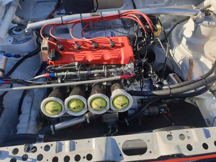 A vendre vw golf 1 16V reprise rallye R3T. 2