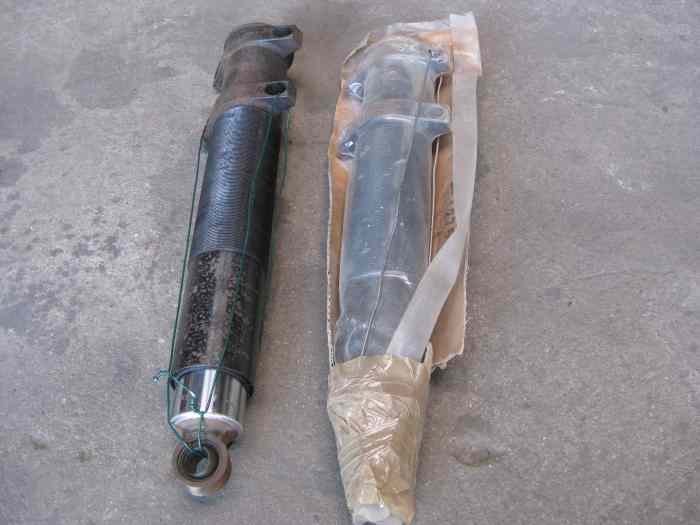 1 jeu amortisseur neuf mégane kit car 2