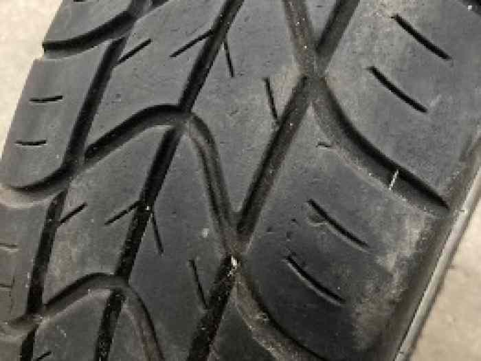 Pneu (1) PIRELLI N3 RW 15