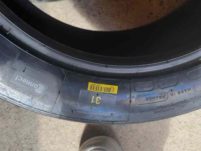 4 Pneus Michelin en 16 R31 neuf 2