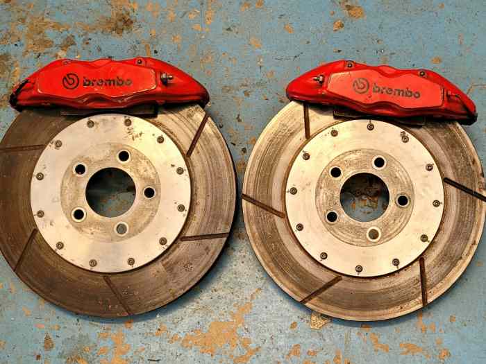 Freins Brembo