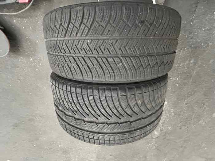 PNEUS NEIGE 2 245/35/R20 95 W & 2 275/...