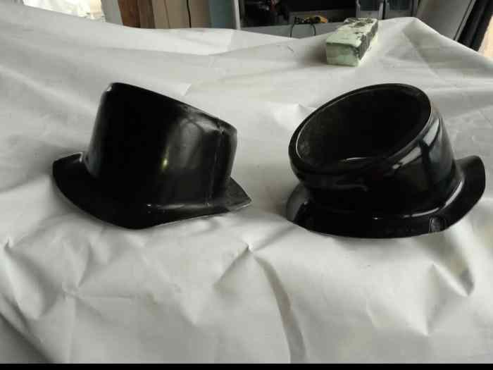 2 coque de feux Citroën Saxo 1