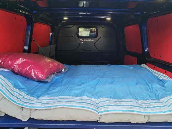 Vends ou Echange Fourgon Ford Transit Custom Sport 170 cv. 2