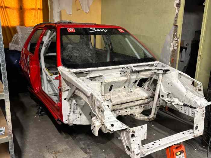 Caisse saxo f2000
