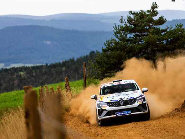 Clio Rally5 RC5 Victorieuse Clio Troph...