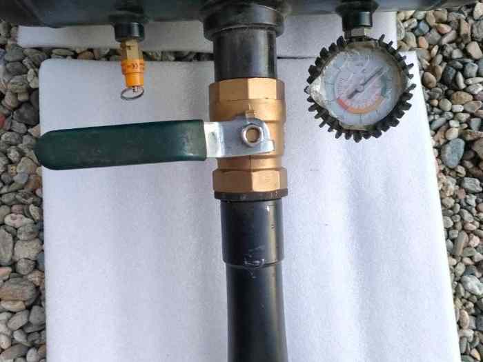 Booster compresseur de pneumatique de competition 1