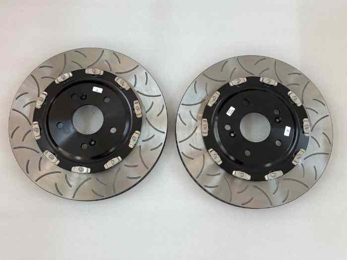 Propose Disques de freins sur bols et kit complet freinage sur mesures pour voitures toutes marques. 1