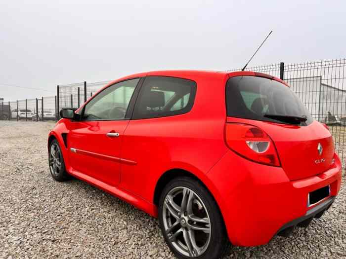 Renault Clio 3 RS 1