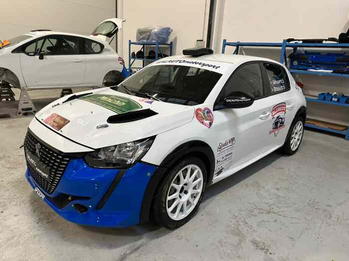 Noleggio 208 Rally 4 e 208 R Clio Rally 5 1