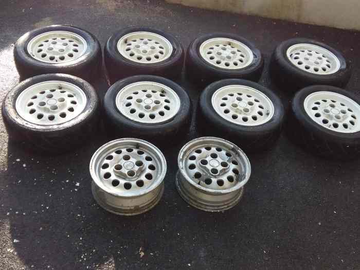 Nombreuse jantes 205 GTI 1,6l en 14
