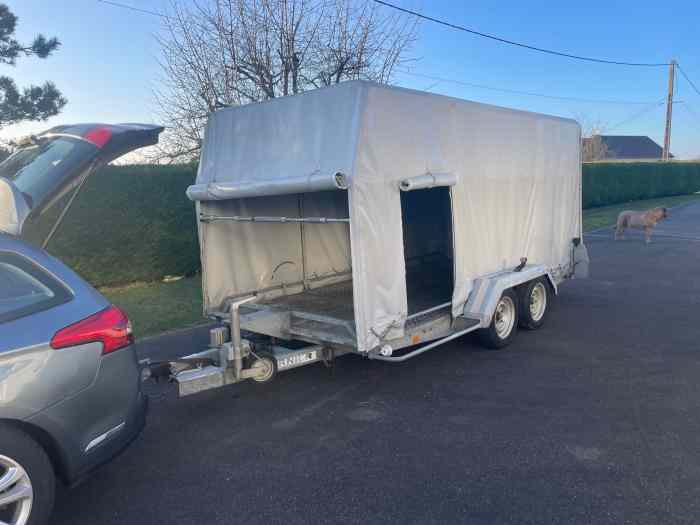 REMORQUE DOUBLE ESSIEUX BASCULANTE fabriquant : Remorque Tournier Etalans dans le Doubs 0