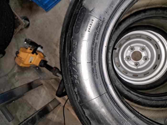 Pneus Michelin sc5+ neufs 2