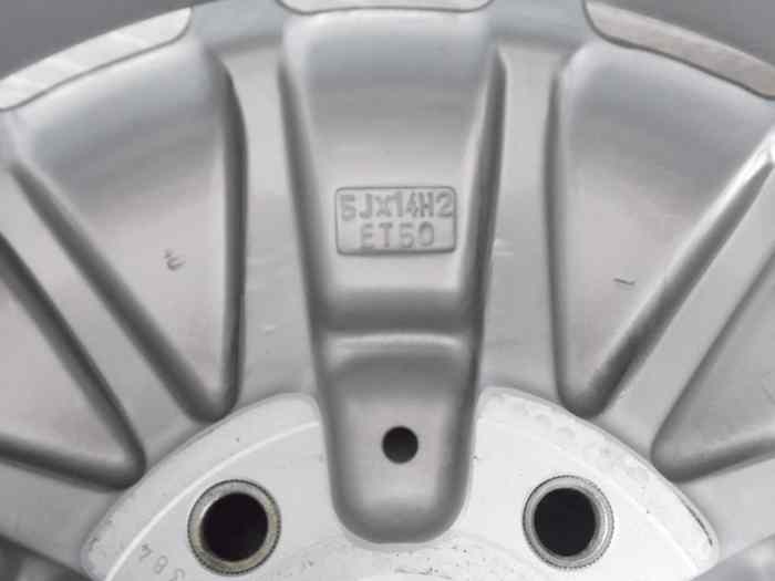 JANTE 2014000702 MERCEDES 190 W201 5