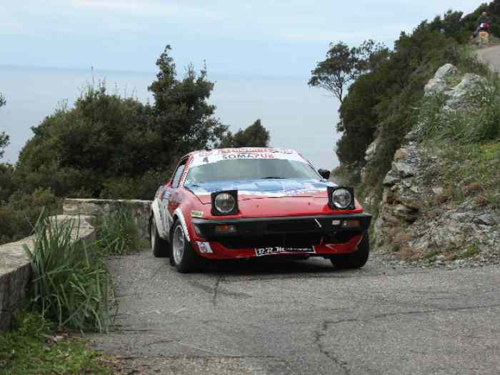 TRIUMPH TR7V8 4