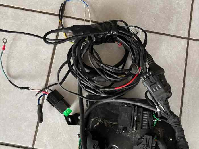 Boîtier faisceau maxxecu