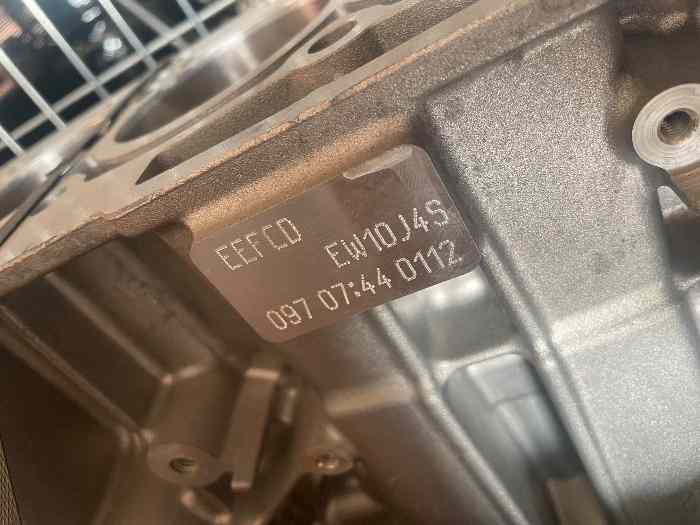 Bloc moteur EW10J4S neuf 2