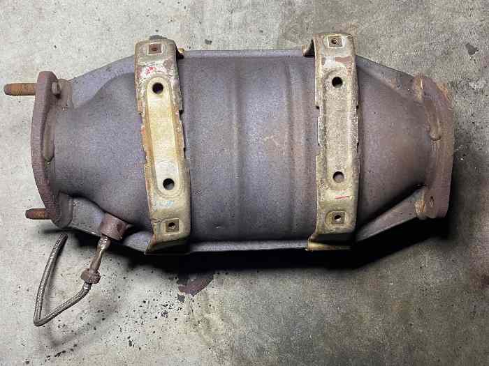 Catalyseur original Nissan Skyline R32 GTR 1