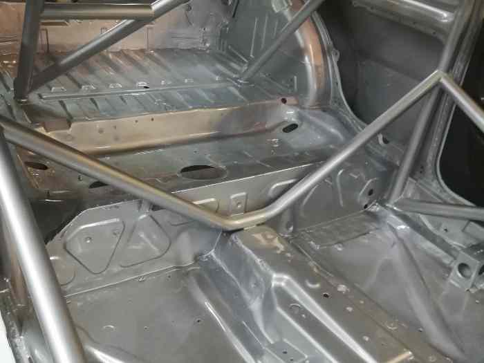 Vends coque nue de saxo super 1600 ex usine avec VK 2