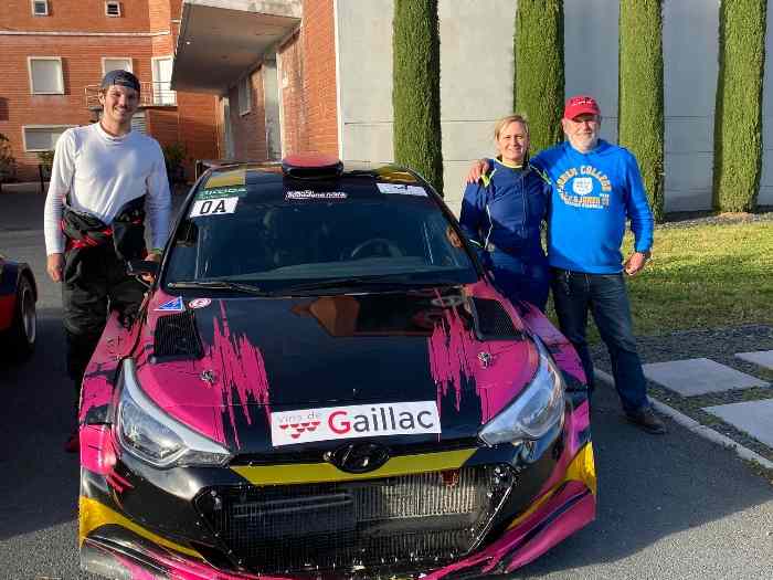 A LOUER HYUNDAI R5