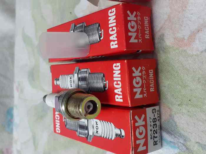 Bougies NGK R7238-9 Racing Plug